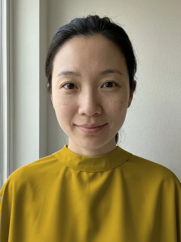 Bright Winter demo model in Mustard